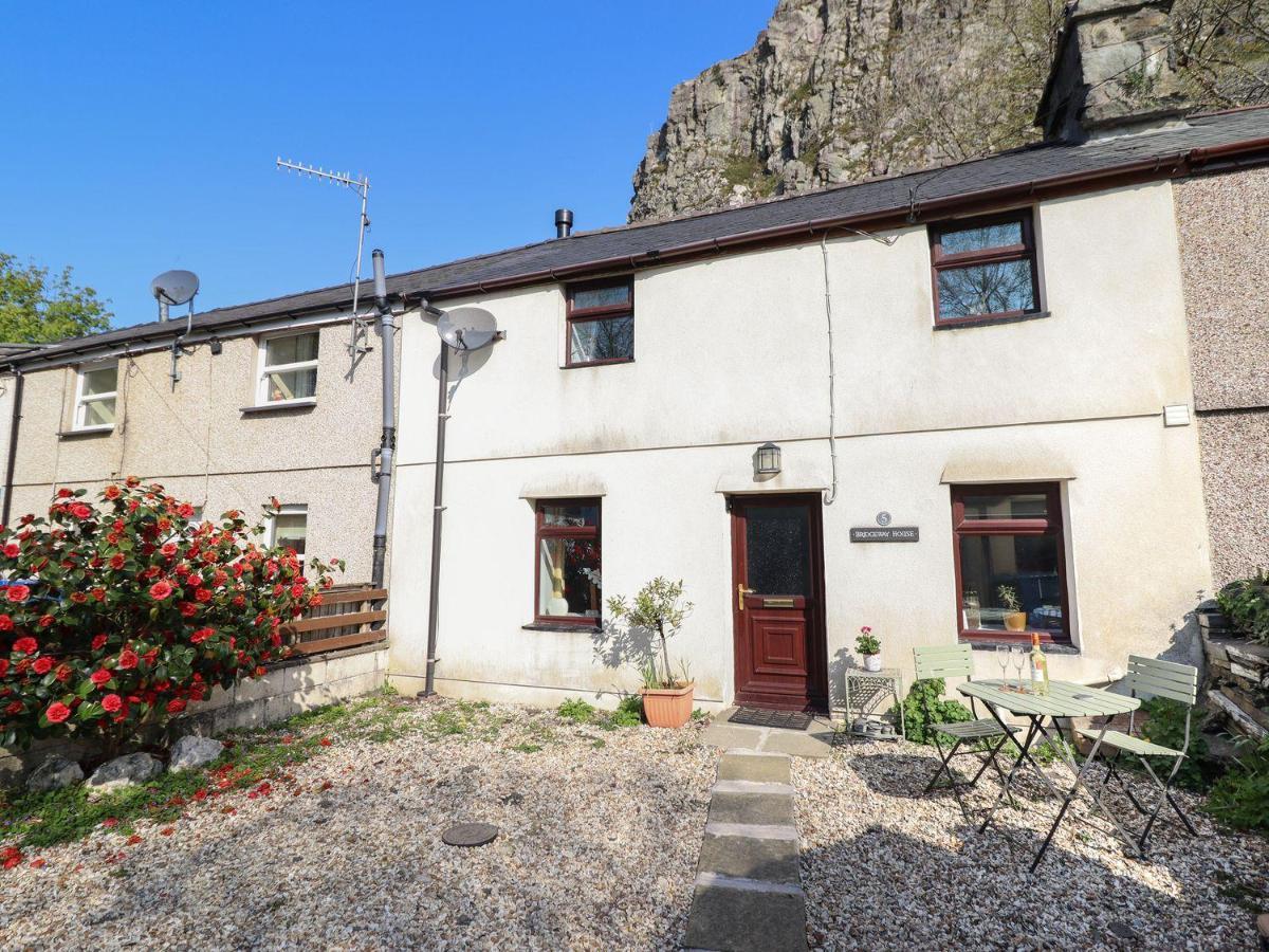 Bridgeway House Villa Blaenau Ffestiniog ภายนอก รูปภาพ